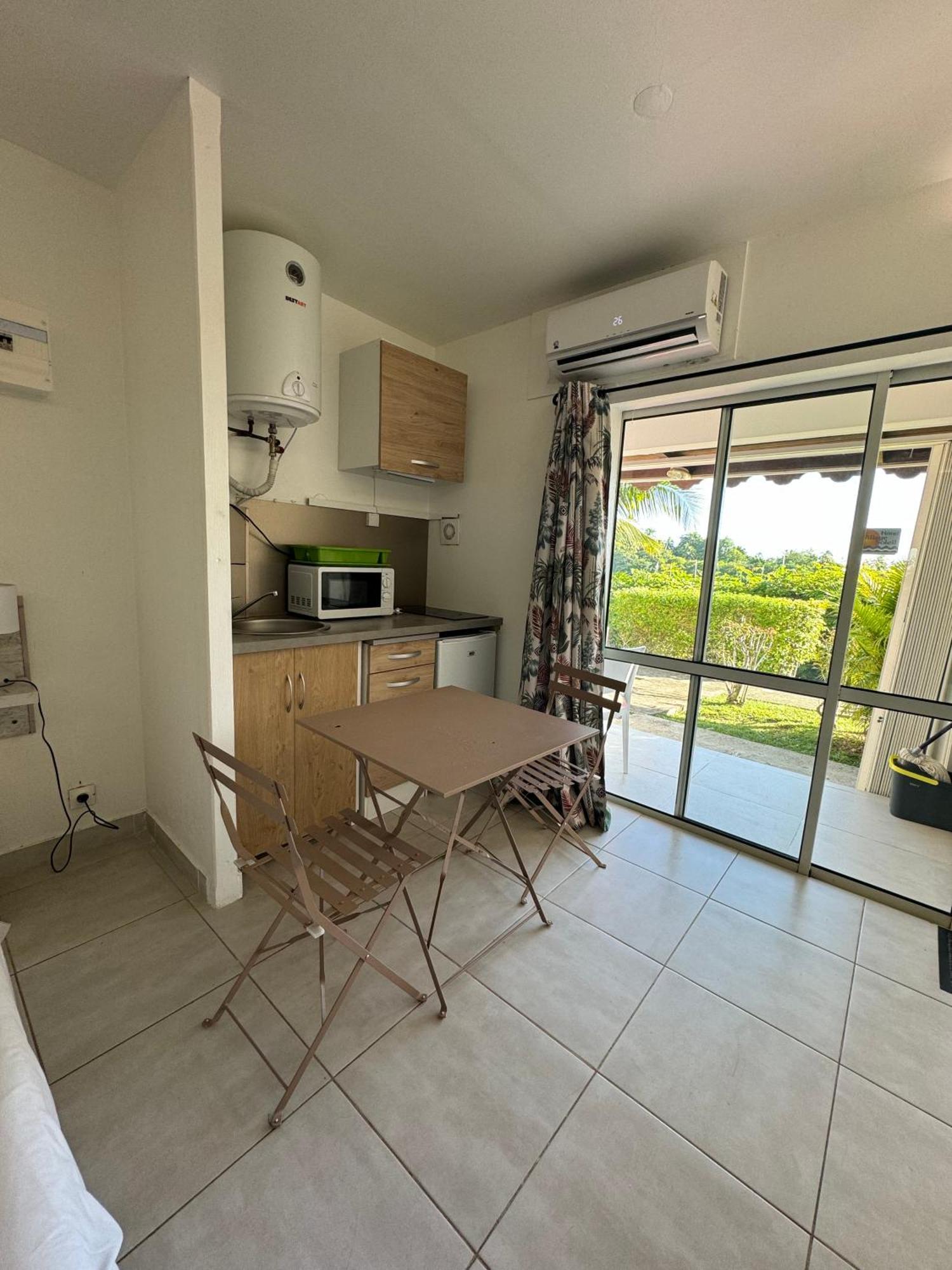 Appartement A La Marina Residence Hotel Village Soleil Le Gosier ル・ゴジエ エクステリア 写真