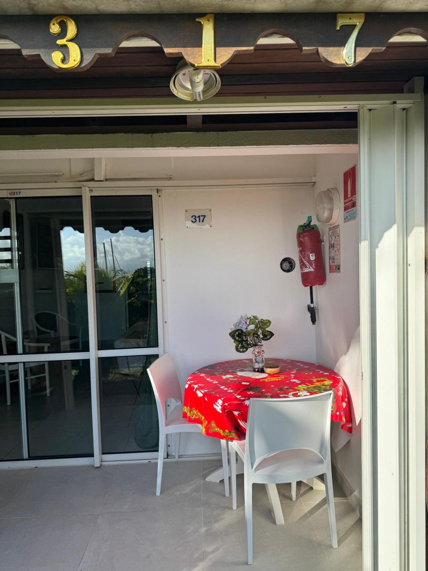 Appartement A La Marina Residence Hotel Village Soleil Le Gosier ル・ゴジエ エクステリア 写真