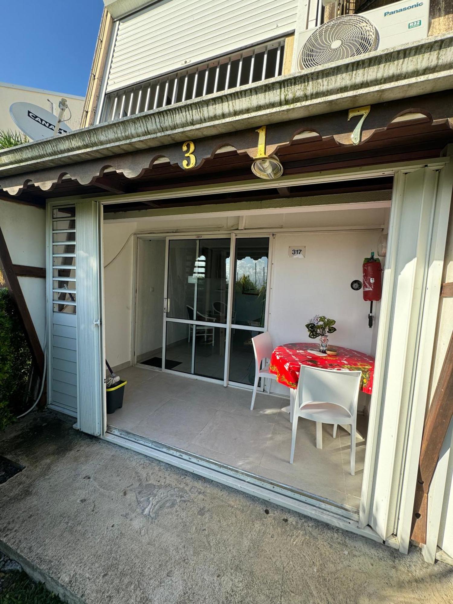 Appartement A La Marina Residence Hotel Village Soleil Le Gosier ル・ゴジエ エクステリア 写真